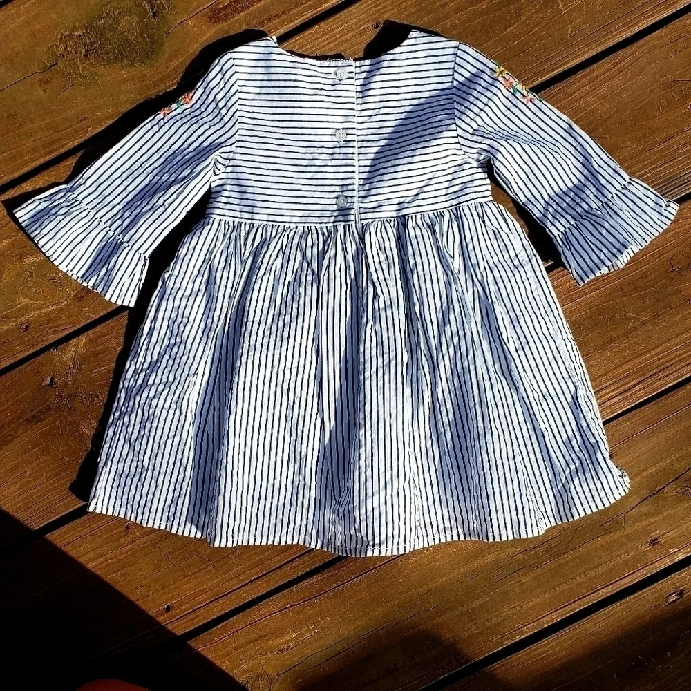 Baby Gap Dress Blue White Pinstripe Embroidered Floral Detail 18-24 M Infant EUC
